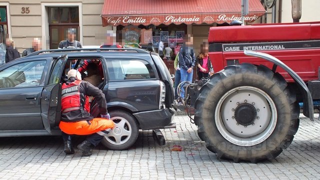 Kolizja na ul. Bydgoskiej w Nakle nad Notecią