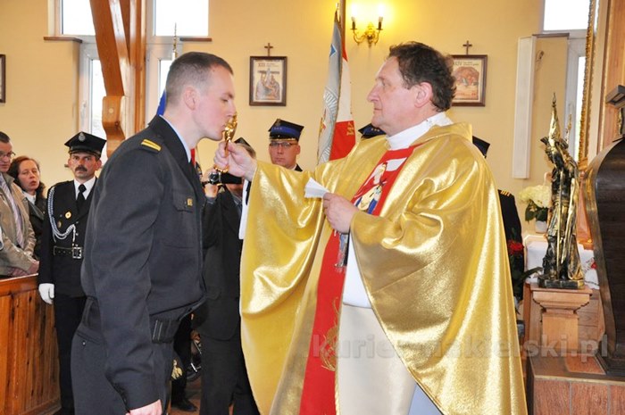 Wprowadzenie relikwii św. Floriana do kościoła w Zamościu [FILM]