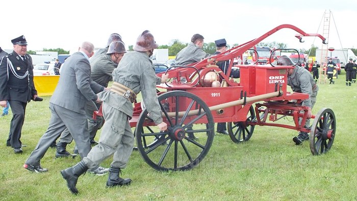 OSP Sarbia wygrywa VIII Krajeńsko-Pałuckie Zawody Sikawek Strażackich