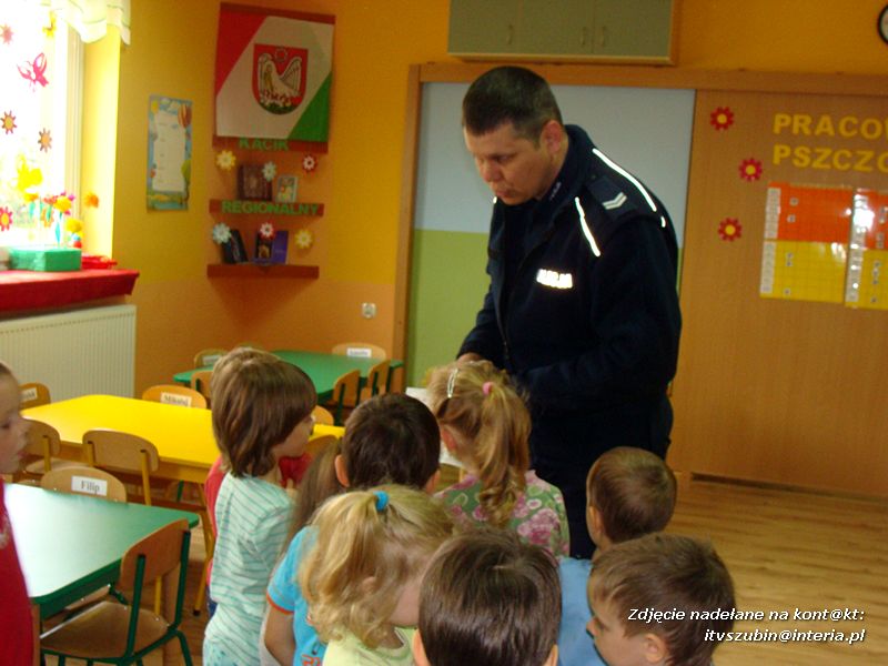 Policjant w przedszkolu