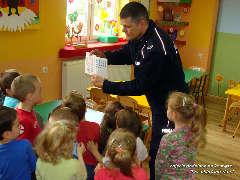 Policjant w przedszkolu