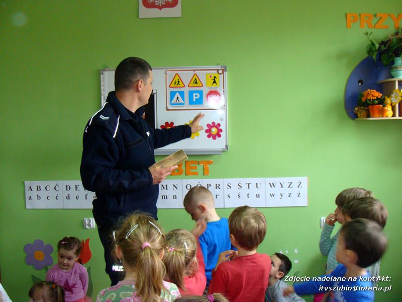 Policjant w przedszkolu
