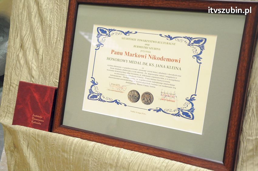 Uroczyste wręczenie medalu im. ks. Jana Kleina,Markowi Nikodemowi