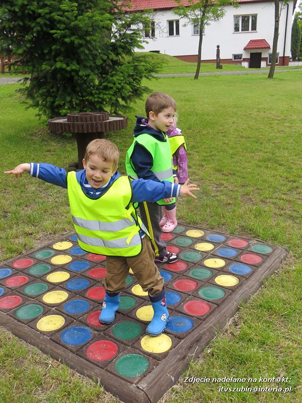 Żabki? i ?Misie? poznają las!