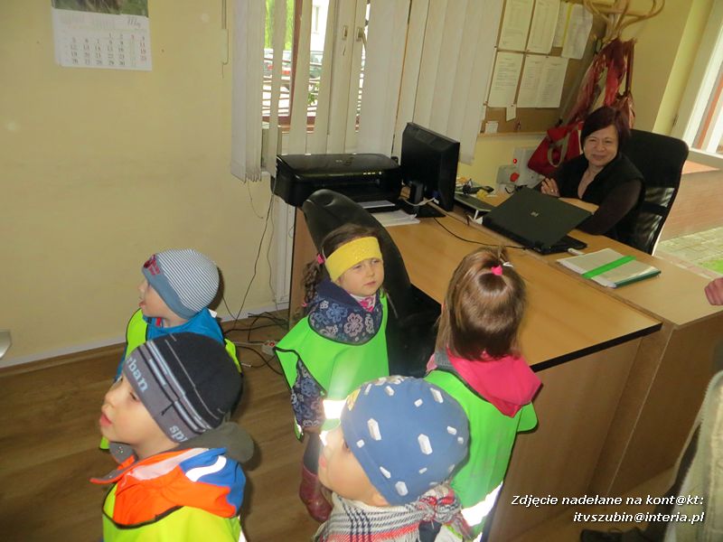 Żabki? i ?Misie? poznają las!