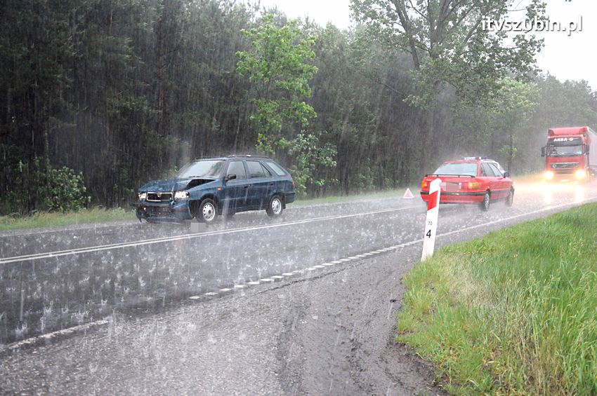 Kolizja trzech osobówek w Kołaczkowie