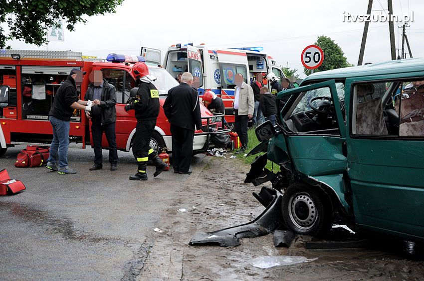 Osiem osób poszkodowanych w wypadku w Starym Jarużynie