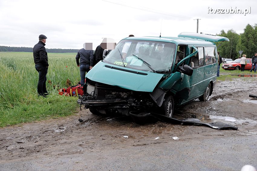 Osiem osób poszkodowanych w wypadku w Starym Jarużynie