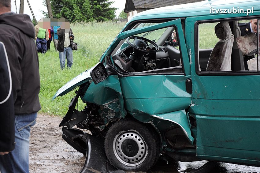 Osiem osób poszkodowanych w wypadku w Starym Jarużynie