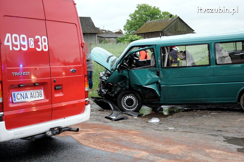 Osiem osób poszkodowanych w wypadku w Starym Jarużynie