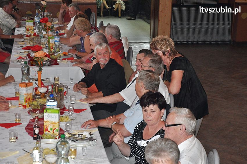 Seniorzy w tanecznych rytmach