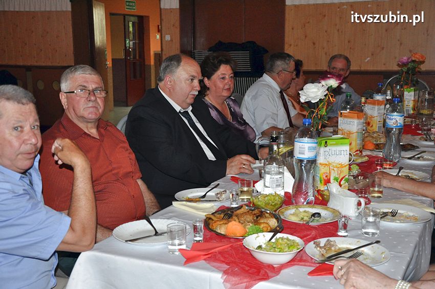 Seniorzy w tanecznych rytmach