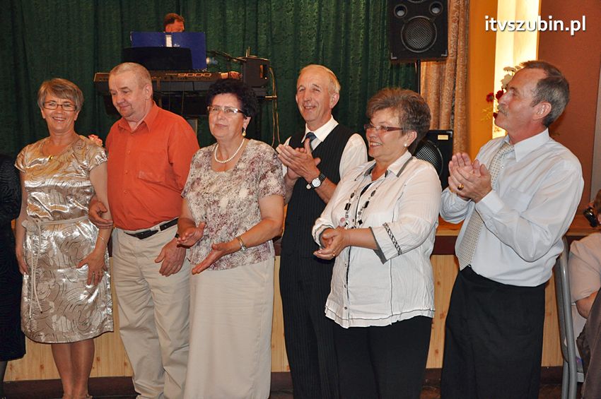 Seniorzy w tanecznych rytmach