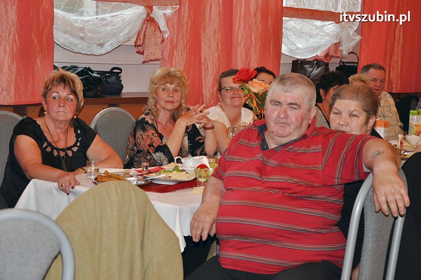 Seniorzy w tanecznych rytmach