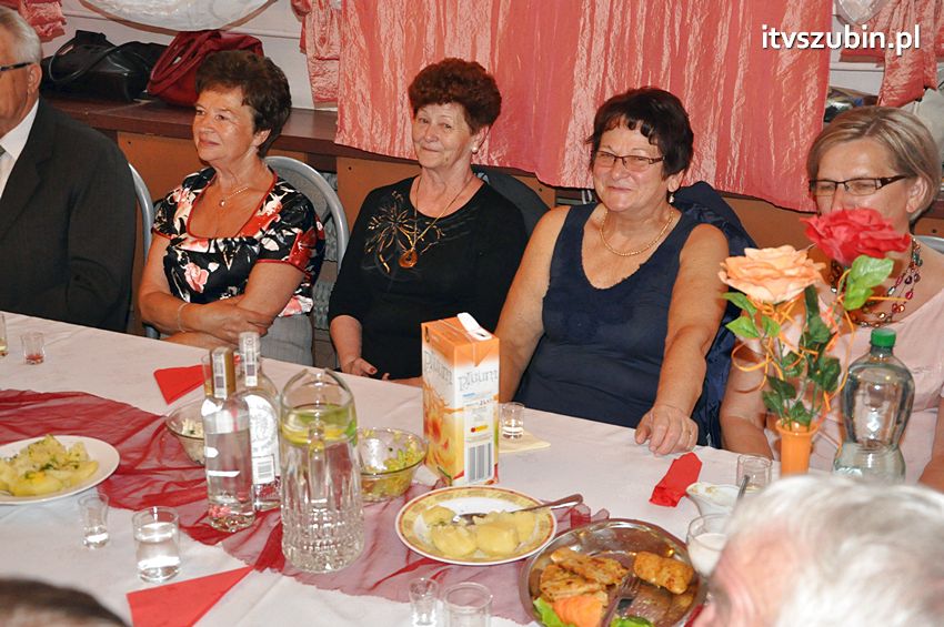 Seniorzy w tanecznych rytmach