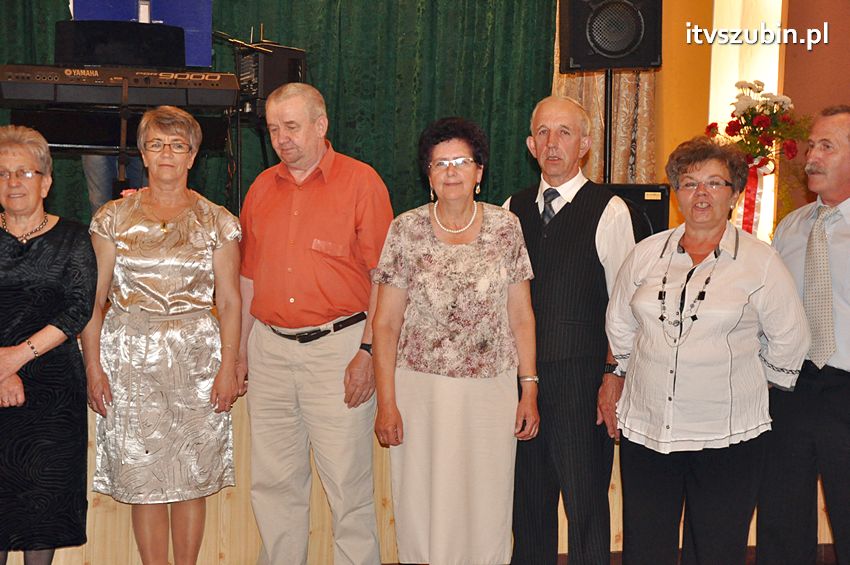 Seniorzy w tanecznych rytmach