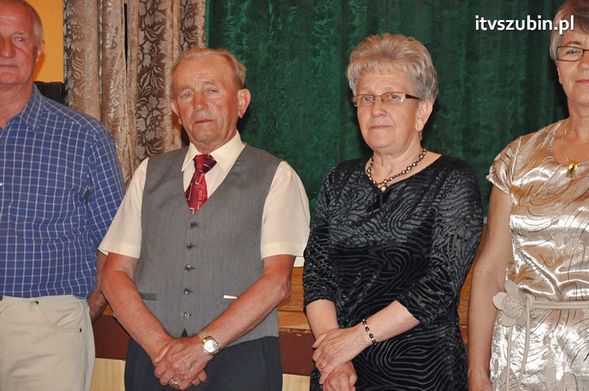 Seniorzy w tanecznych rytmach