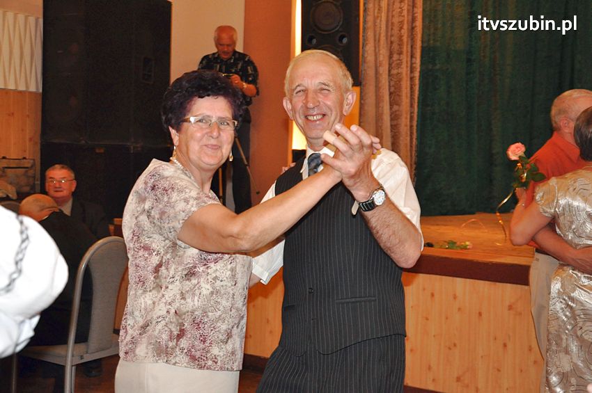 Seniorzy w tanecznych rytmach