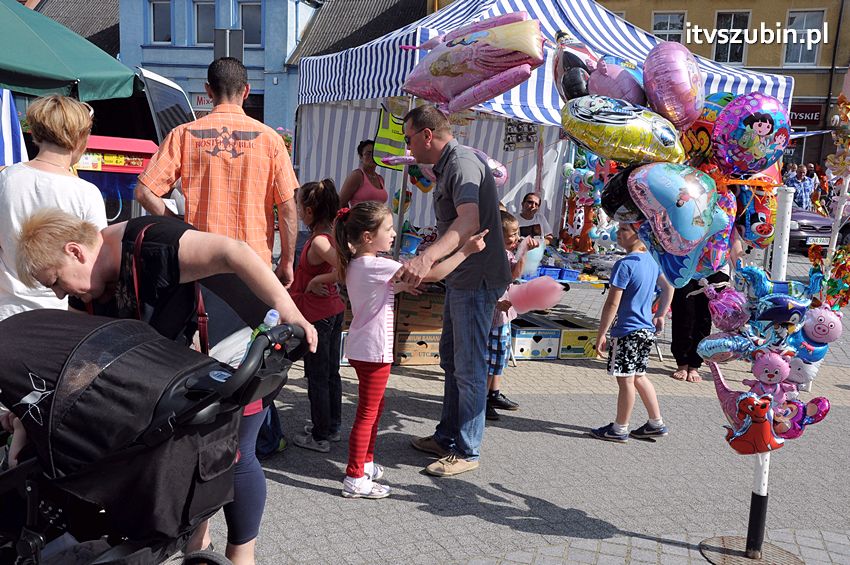 Dzień Dziecka na szubińskim rynku