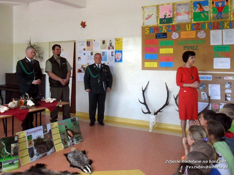Wielki sukces SP Tur - myśliwi o ekologii i odznaka za zasługi dla łowiectwa dla nauczycielki przyrody!
