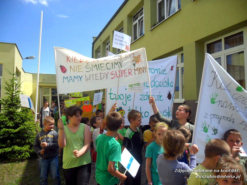 Wielki sukces SP Tur - myśliwi o ekologii i odznaka za zasługi dla łowiectwa dla nauczycielki przyrody!