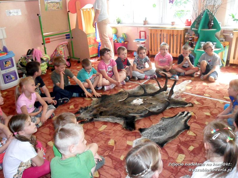 Wielki sukces SP Tur - myśliwi o ekologii i odznaka za zasługi dla łowiectwa dla nauczycielki przyrody!