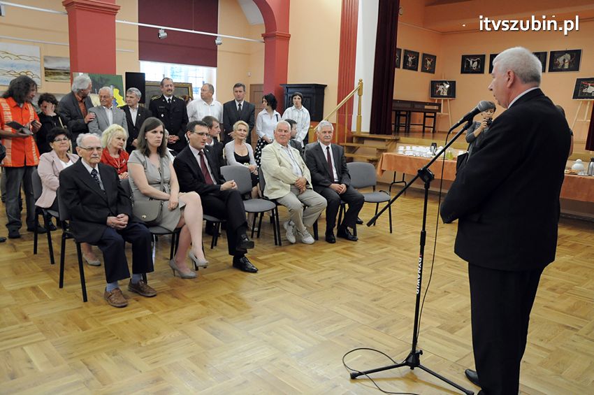 W Szubinie otwarto wystawę prac artystów zawodowych z Polski i Niemiec