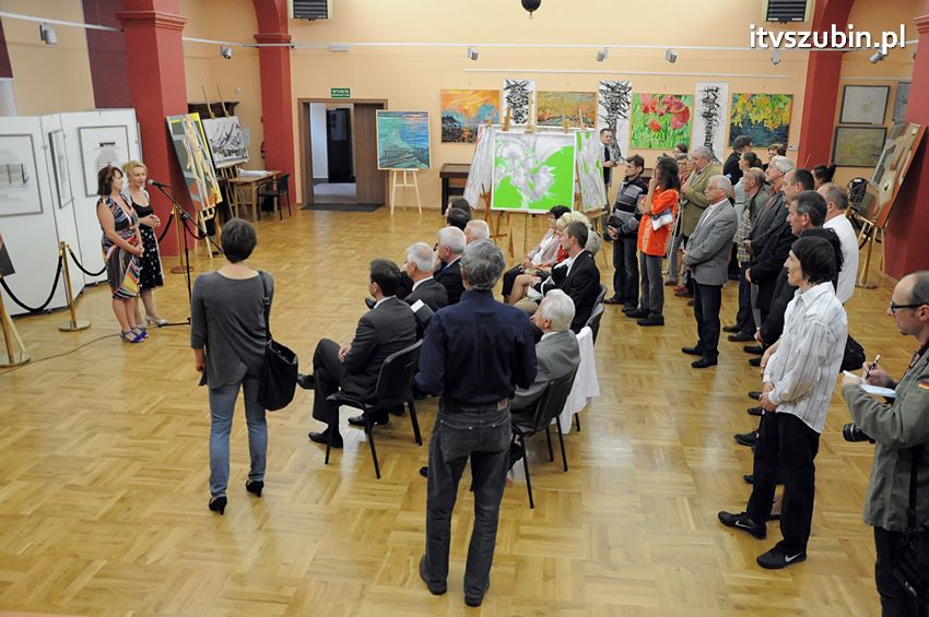 W Szubinie otwarto wystawę prac artystów zawodowych z Polski i Niemiec