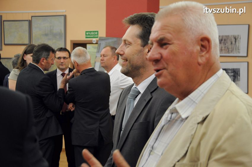 W Szubinie otwarto wystawę prac artystów zawodowych z Polski i Niemiec