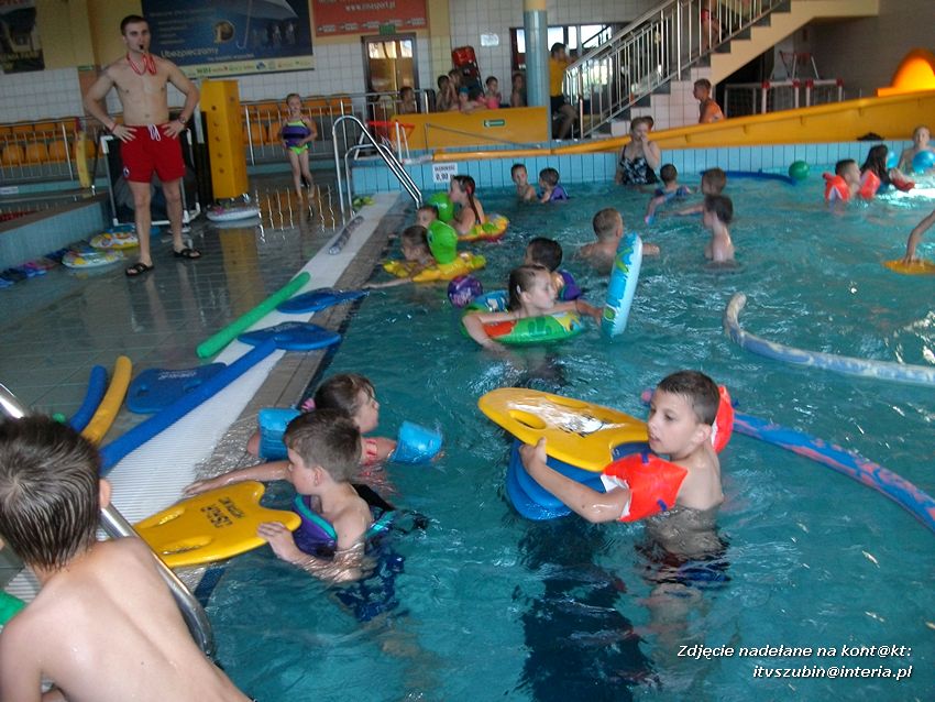 Maluchy z Królikowa na Basenie w Mogilnie