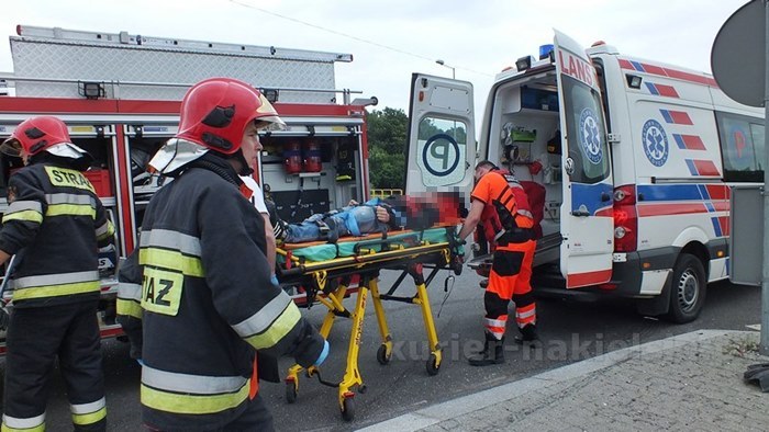 Zderzenie samochodów w Lubaszczu, dwie osoby trafiły do szpitala