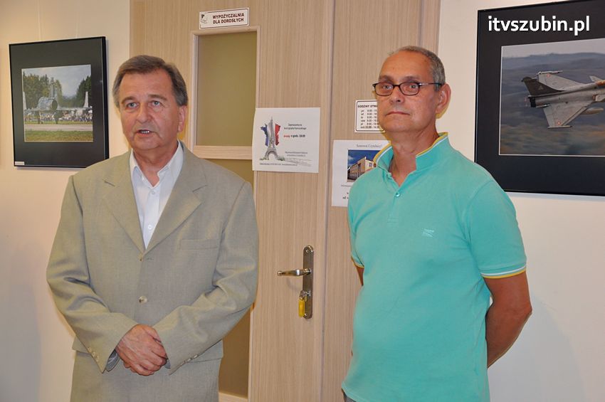 Bombowce, śmigłowce i samoloty szturmowe w bibliotece