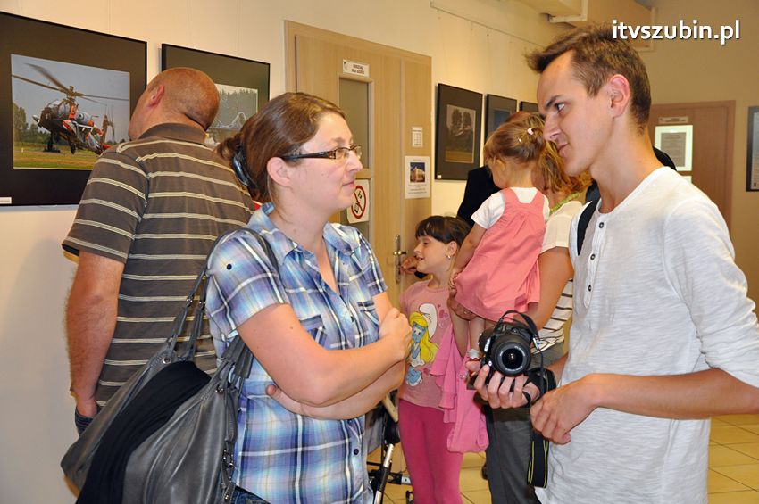 Bombowce, śmigłowce i samoloty szturmowe w bibliotece