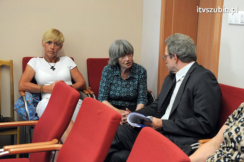 Szubińska dwójka już jesienią wzbogaci się o boisko wielofunkcyjne [FILM]