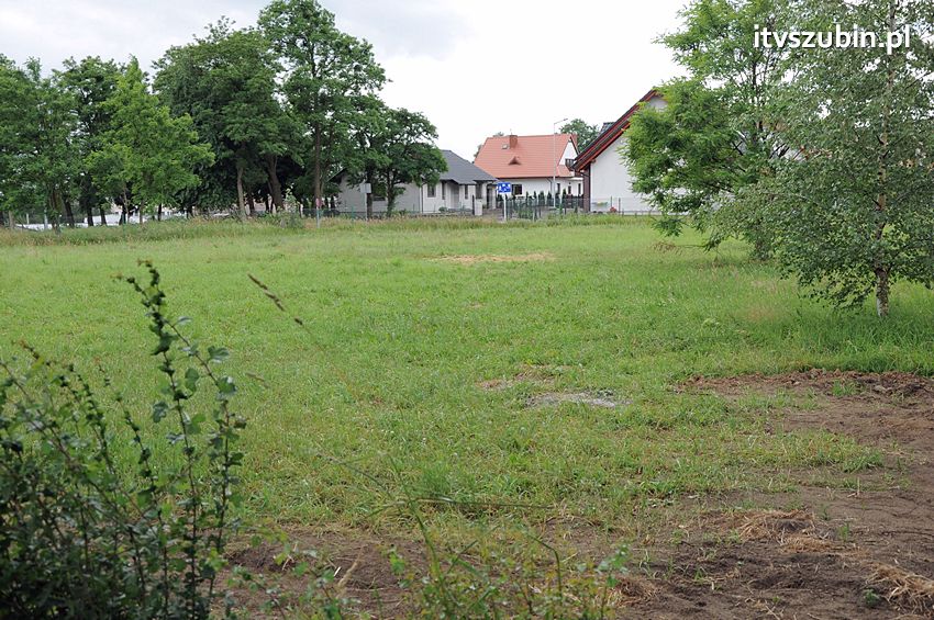 Szubińska dwójka już jesienią wzbogaci się o boisko wielofunkcyjne [FILM]