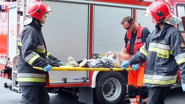 Zderzenie samochodów w Sadkach, dwoje dzieci w szpitalu