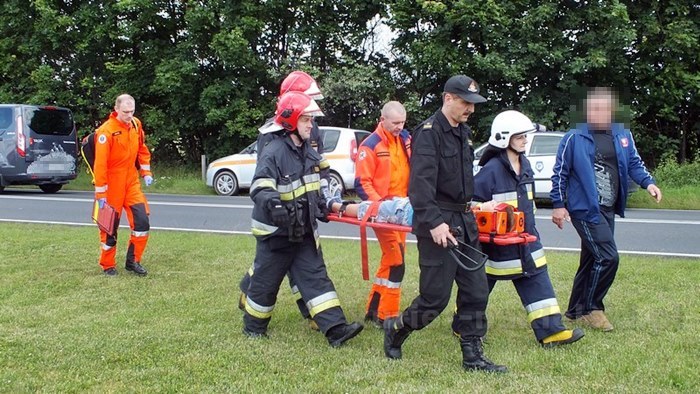 Zderzenie samochodów w Sadkach, dwoje dzieci w szpitalu