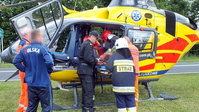 Zderzenie samochodów w Sadkach, dwoje dzieci w szpitalu