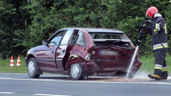 Zderzenie samochodów w Sadkach, dwoje dzieci w szpitalu