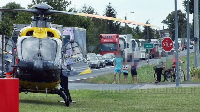 Zderzenie samochodów w Sadkach, dwoje dzieci w szpitalu