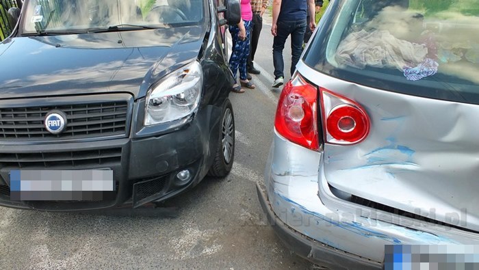 Kolizja trzech pojazdów w Trzeciewnicy