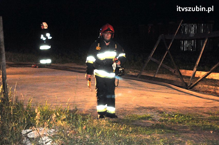 Nocny pożar w Małych Rudach