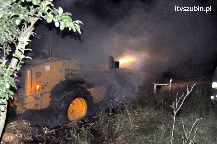 Pożar balotów w Żędowie