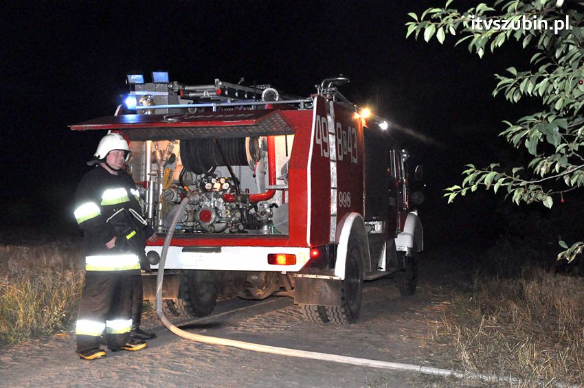 Pożar balotów w Żędowie