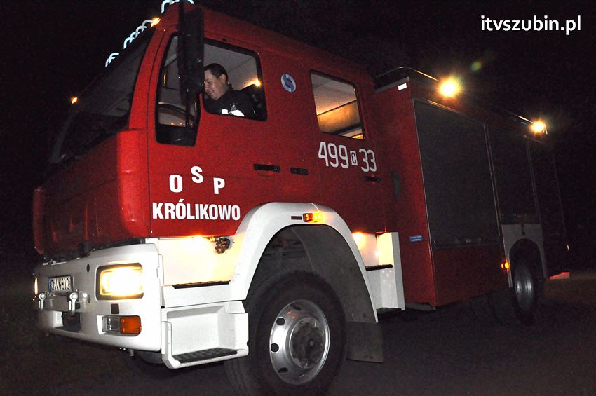 Pożar balotów w Żędowie