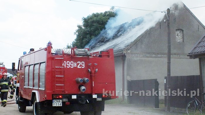 Spłonęło poddasze z dachem budynku mieszkalnego w Paterku