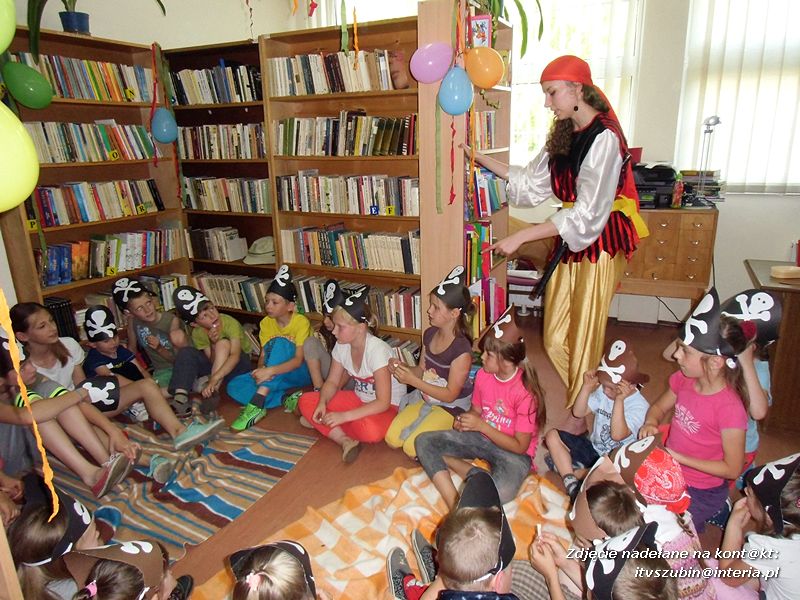 Piracka noc w bibliotece w Chomętowie