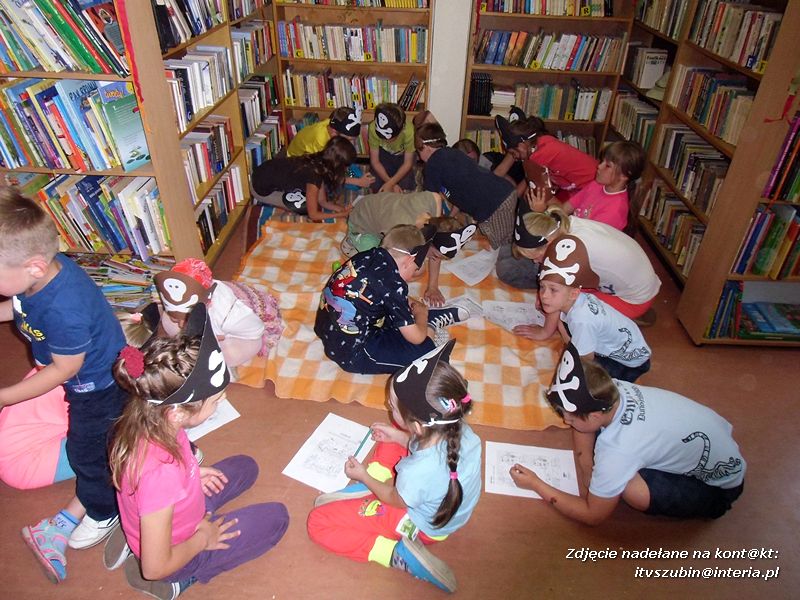 Piracka noc w bibliotece w Chomętowie