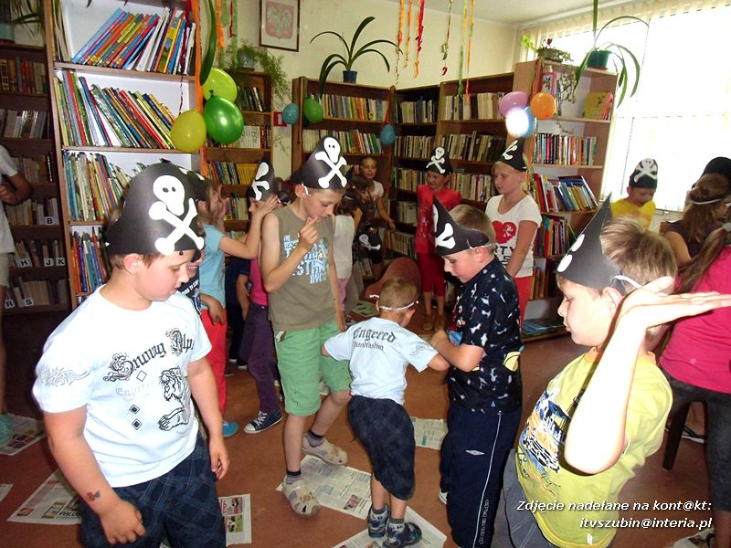 Piracka noc w bibliotece w Chomętowie