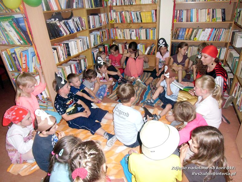 Piracka noc w bibliotece w Chomętowie